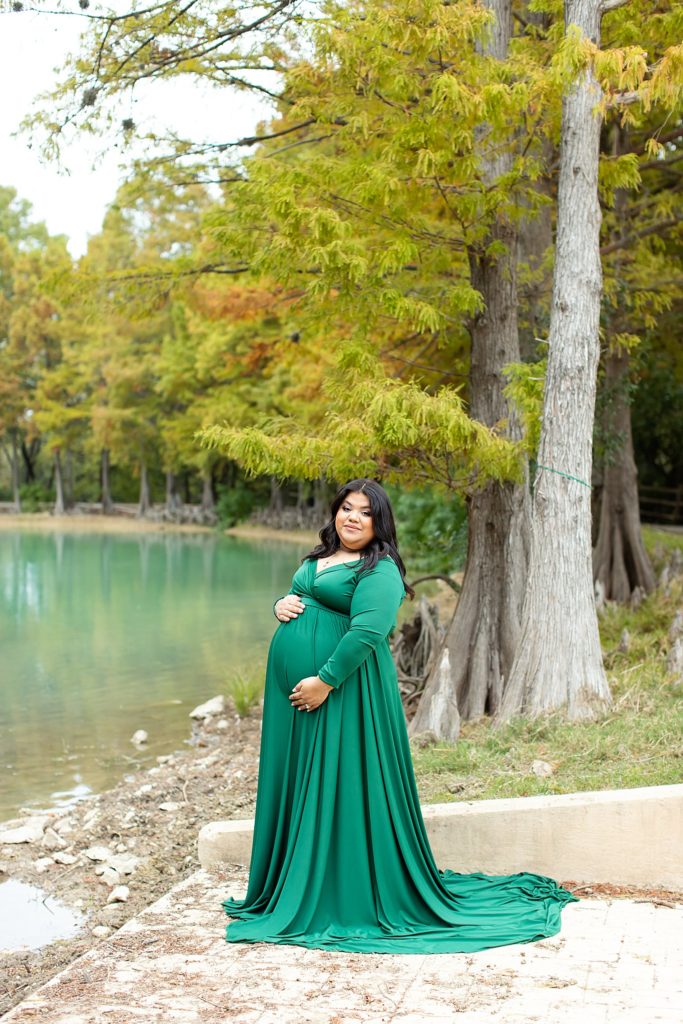 San Antonio outdoors maternity session 
