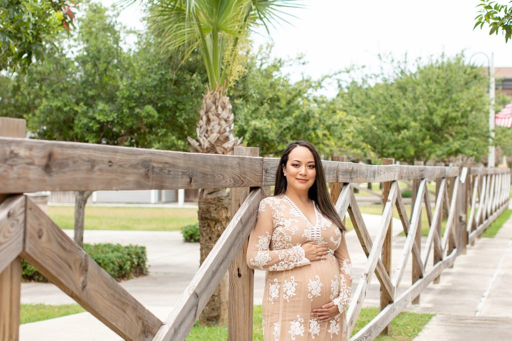 brownsville maternity session