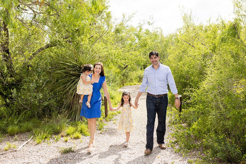 Summer Brownsville Family Photo Session, Amor Bello Photography